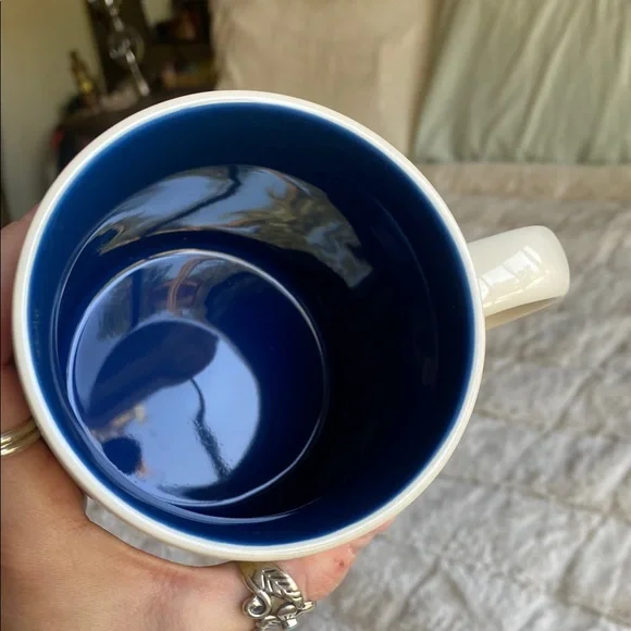 🌼 Starbucks Dubai Mug - Cream and Blue - Picture 6 of 7